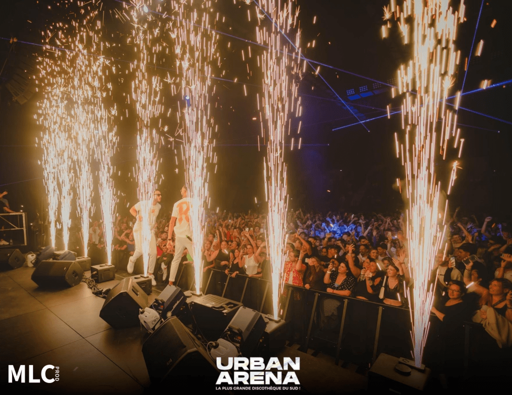 Les Frères Rayz lors de leur Show sur la scène du Urban Arena à Narbonne en 2021 devant 5000 personnes. Évènement organisé par MLC PROD 